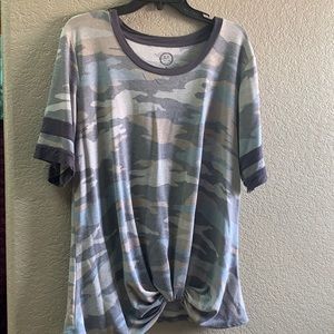 Twist knot Camo Top